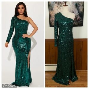 Gorgeous Fashion Nova Danielle Emerald One-Shoulder Sequin Evening/Prom Gown